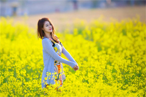 爱上海官网：A stunning feat! A Shanghai bridge card master has broken the world record by winning over a hundred consecutive matches!